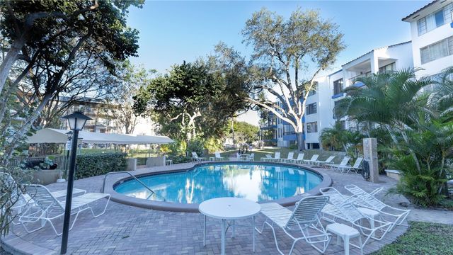 6060 S Falls Circle Drive 412, Lauderhill, FL 33319