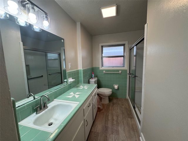 2611 Prairie Avenue, Pasadena, TX 77506