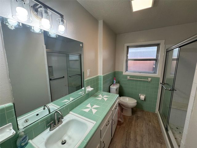 2611 Prairie Avenue, Pasadena, TX 77506