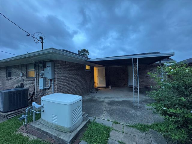 2611 Prairie Avenue, Pasadena, TX 77506