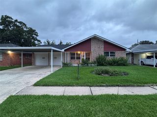 2611 Prairie Avenue, Pasadena, TX 77506