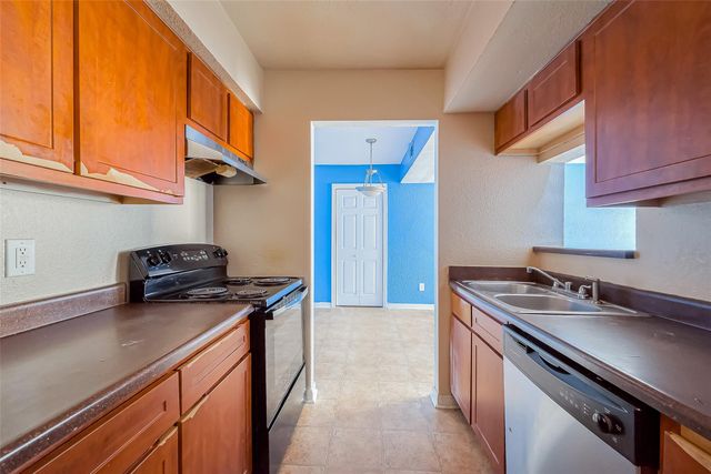 8100 Creekbend Drive 146, Houston, TX 77071