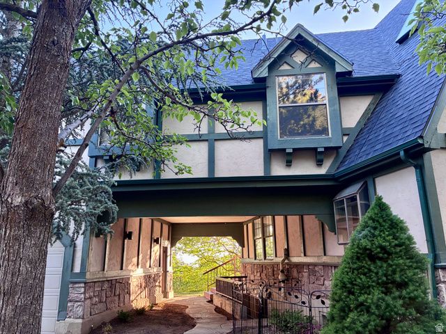 1903 E RIDGE HOLLOW DR, Bountiful, UT 84010