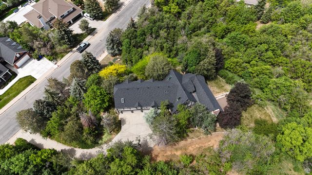 1903 E RIDGE HOLLOW DR, Bountiful, UT 84010
