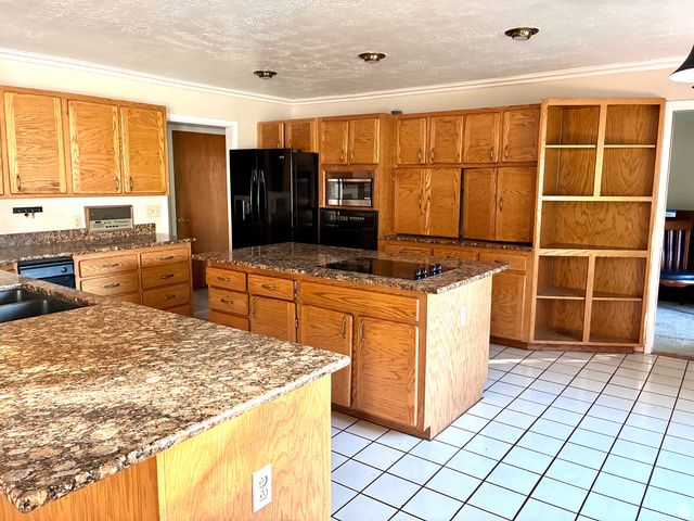 1903 E RIDGE HOLLOW DR, Bountiful, UT 84010
