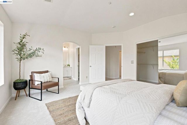 1895 Travertine Way, Union City, CA 94587