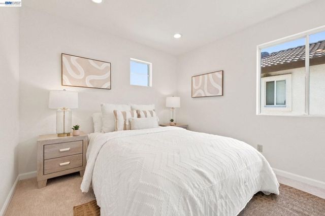 1895 Travertine Way, Union City, CA 94587