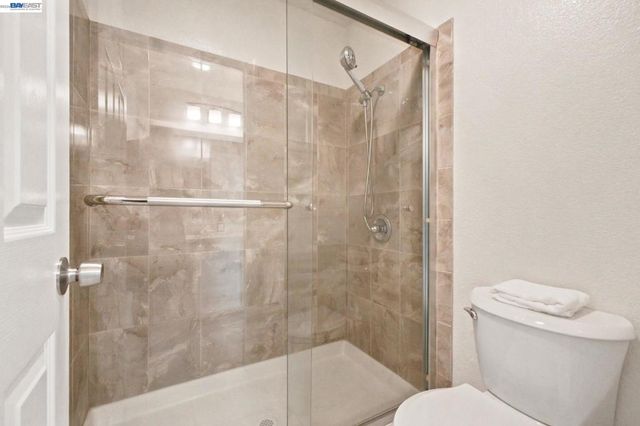 1895 Travertine Way, Union City, CA 94587