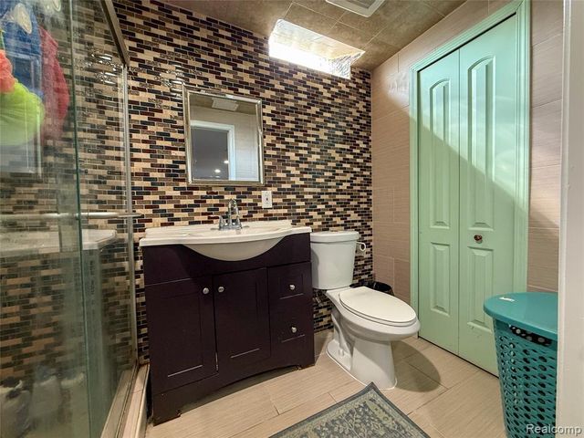 36680 Cecilia Drive, Sterling Heights, MI 48312