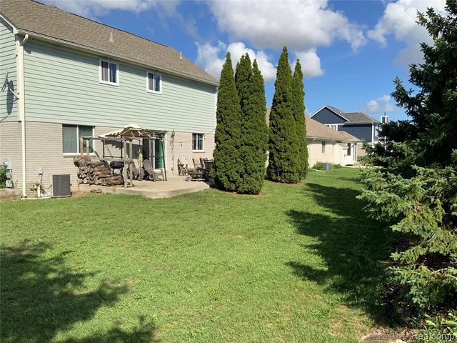 36680 Cecilia Drive, Sterling Heights, MI 48312