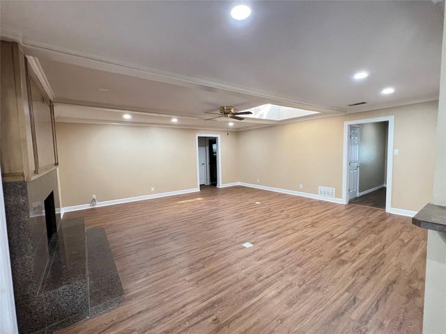 208 Shelmar Drive, Euless, TX 76039