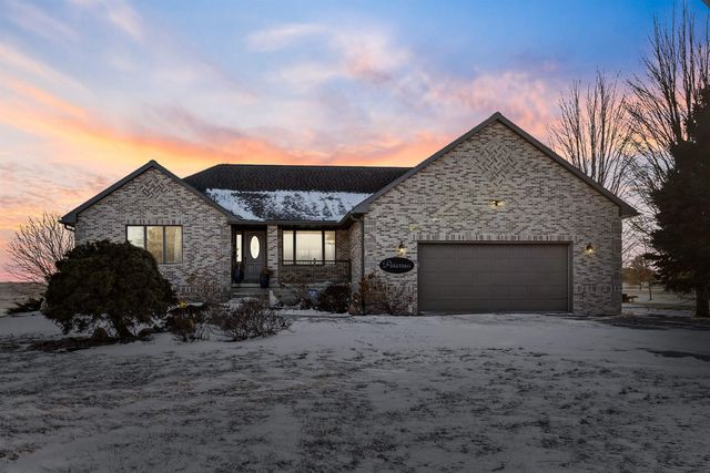 8383 W Ridgeway Avenue, Cedar Falls, IA 50613