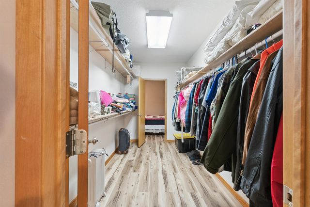 8383 W Ridgeway Avenue, Cedar Falls, IA 50613