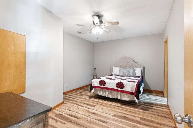 8383 W Ridgeway Avenue, Cedar Falls, IA 50613