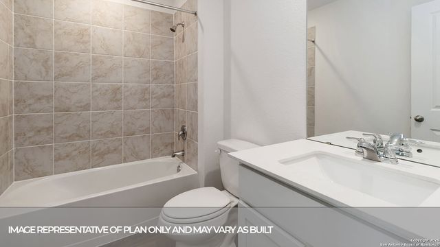 324 COTTONMOUTH LANE, Seguin, TX 78155