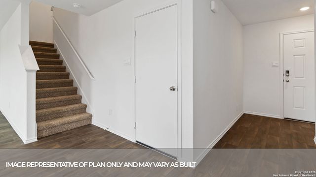 324 COTTONMOUTH LANE, Seguin, TX 78155