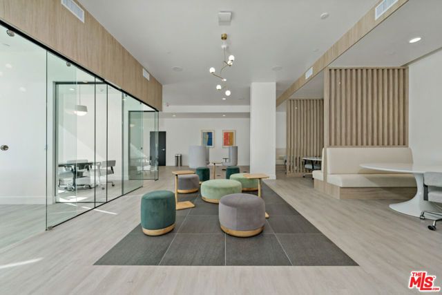 200 N Vermont Avenue 518, Los Angeles, CA 90004