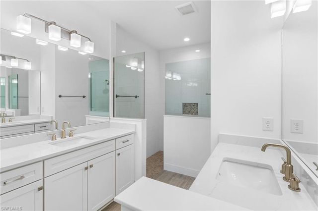 4580 SKYSAIL DR, Naples, FL 34120