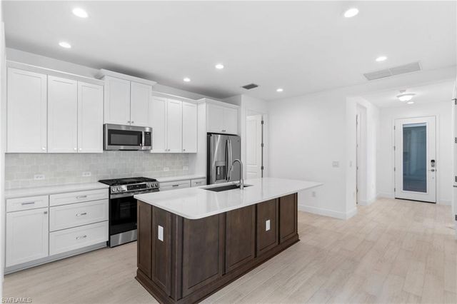 4580 SKYSAIL DR, Naples, FL 34120