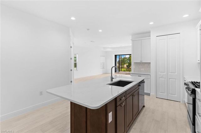 4580 SKYSAIL DR, Naples, FL 34120