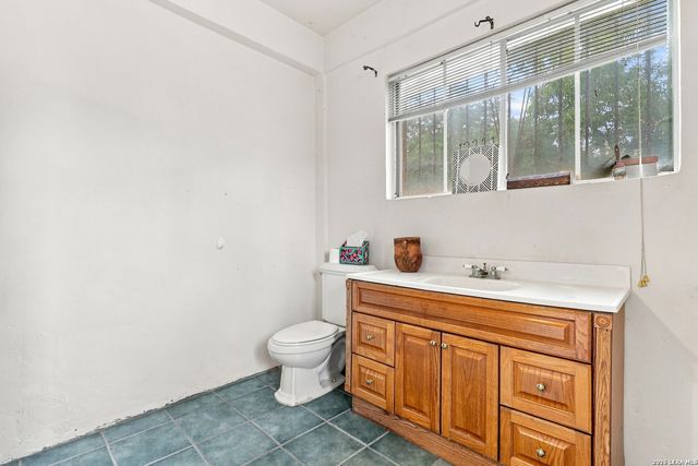 603 S SAN JOAQUIN AVE, San Antonio, TX 78237