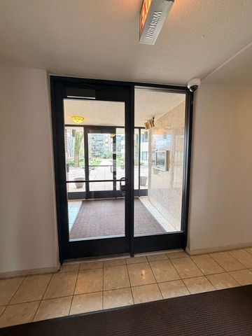 5500 Lincoln Avenue 507W, Morton Grove, IL 60053