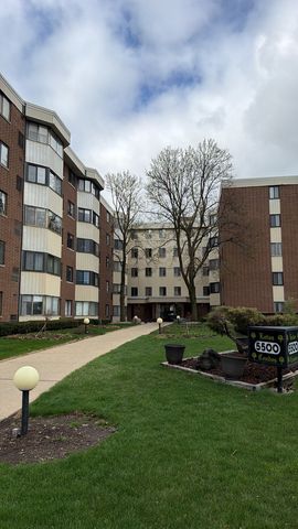 5500 Lincoln Avenue 507W, Morton Grove, IL 60053