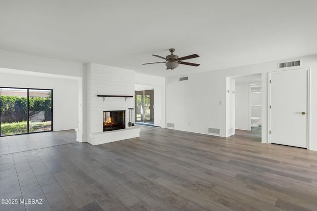 4206 N Limberlost Place, Tucson, AZ 85705