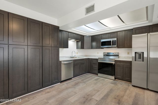 4206 N Limberlost Place, Tucson, AZ 85705