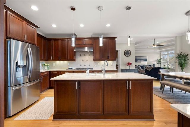 9310 Nesbit Lakes Drive, Alpharetta, GA 30022