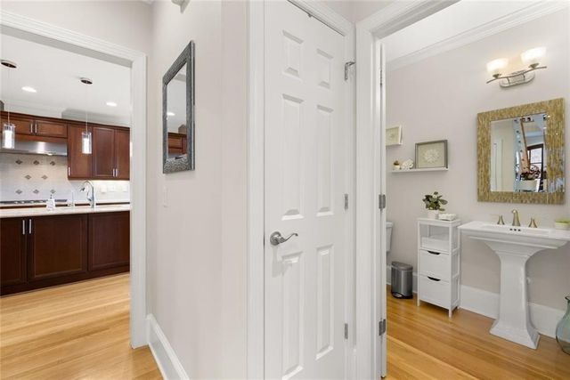 9310 Nesbit Lakes Drive, Alpharetta, GA 30022