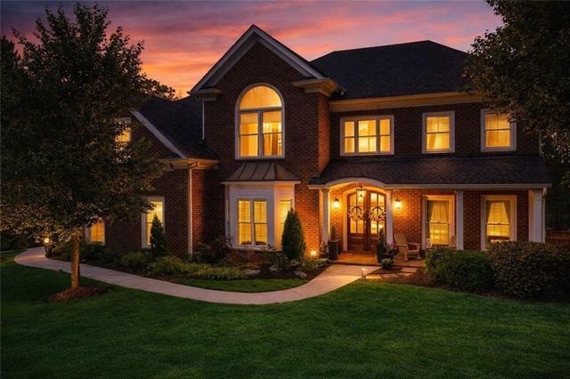 9310 Nesbit Lakes Drive, Alpharetta, GA 30022