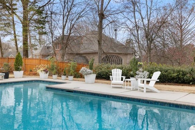 9310 Nesbit Lakes Drive, Alpharetta, GA 30022