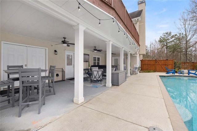 9310 Nesbit Lakes Drive, Alpharetta, GA 30022