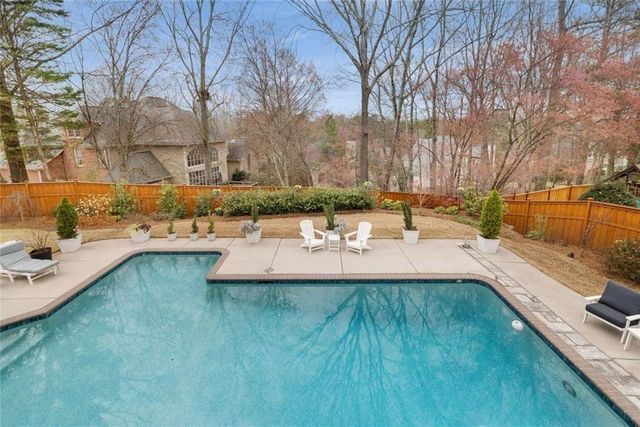 9310 Nesbit Lakes Drive, Alpharetta, GA 30022