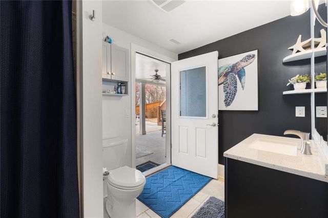 9310 Nesbit Lakes Drive, Alpharetta, GA 30022