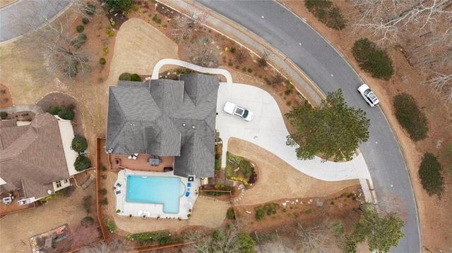 9310 Nesbit Lakes Drive, Alpharetta, GA 30022