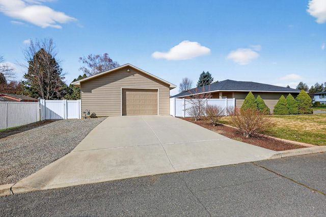 11322 E 34th Ave, Spokane, WA 99206