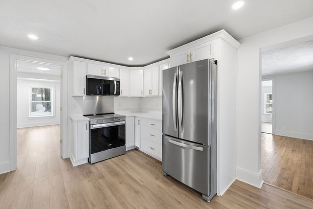 22 Douglas Ave 1, Maynard, MA 01754