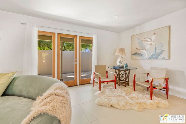 298 N Farrell Drive, Palm Springs, CA 92262