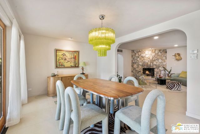 298 N Farrell Drive, Palm Springs, CA 92262