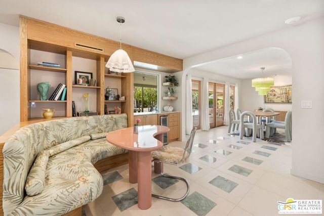 298 N Farrell Drive, Palm Springs, CA 92262