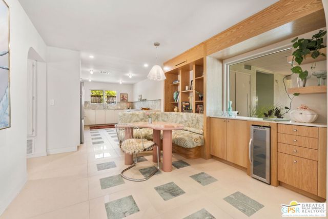 298 N Farrell Drive, Palm Springs, CA 92262