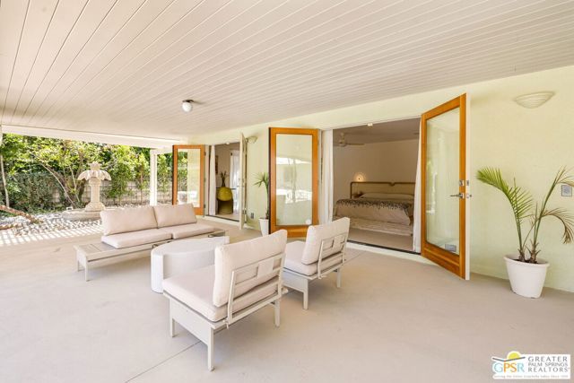 298 N Farrell Drive, Palm Springs, CA 92262