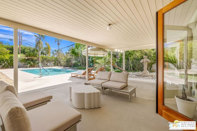 298 N Farrell Drive, Palm Springs, CA 92262