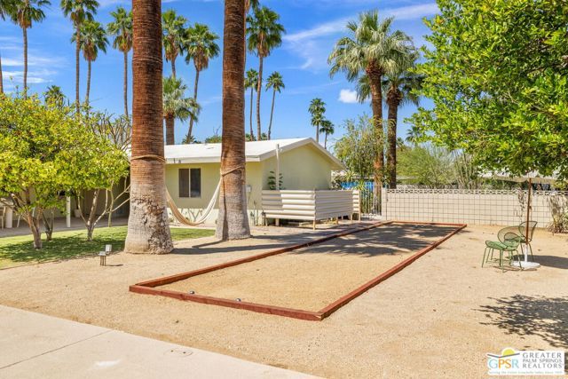 298 N Farrell Drive, Palm Springs, CA 92262