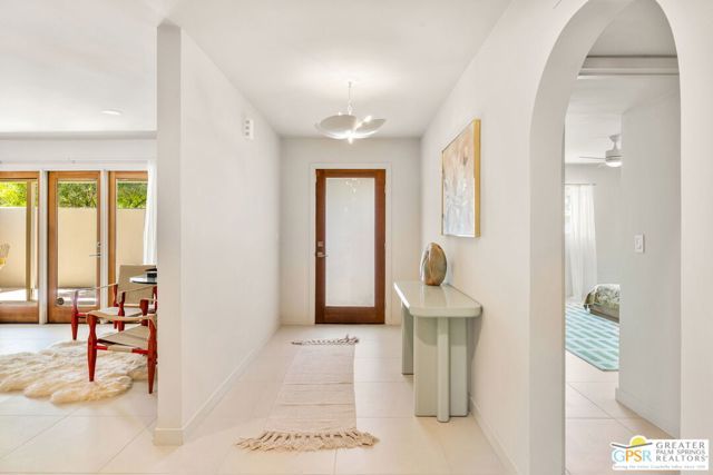 298 N Farrell Drive, Palm Springs, CA 92262