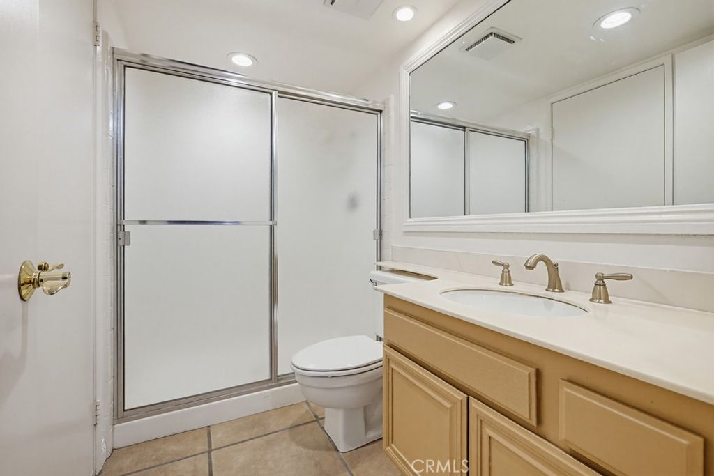 Image 10 of property listing at 22455 Melida, Mission Viejo, CA 92691