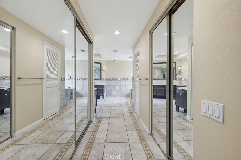 Image 18 of property listing at 22455 Melida, Mission Viejo, CA 92691