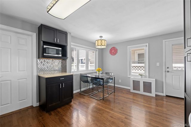 116 Sigsbee Avenue, Albertson, NY 11507